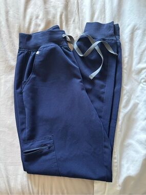 figs joggers
